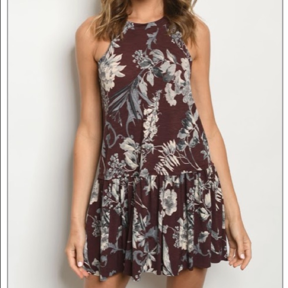 Burgundy Floral Print Sleeveless Dress - Picture 2 of 7